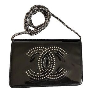 Chanel WOC with CC diamond effects